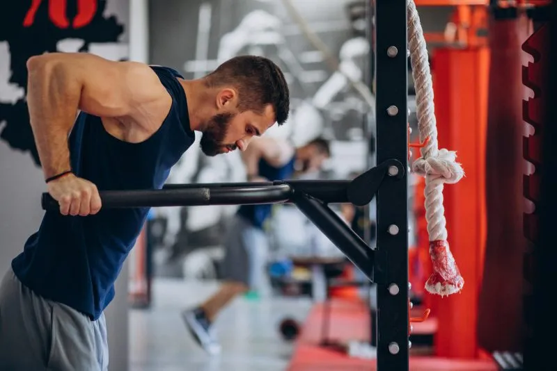 Dieta, suplementy i sterydy – sklep online radzi, jak rozpocząć przygodę ze sportem
